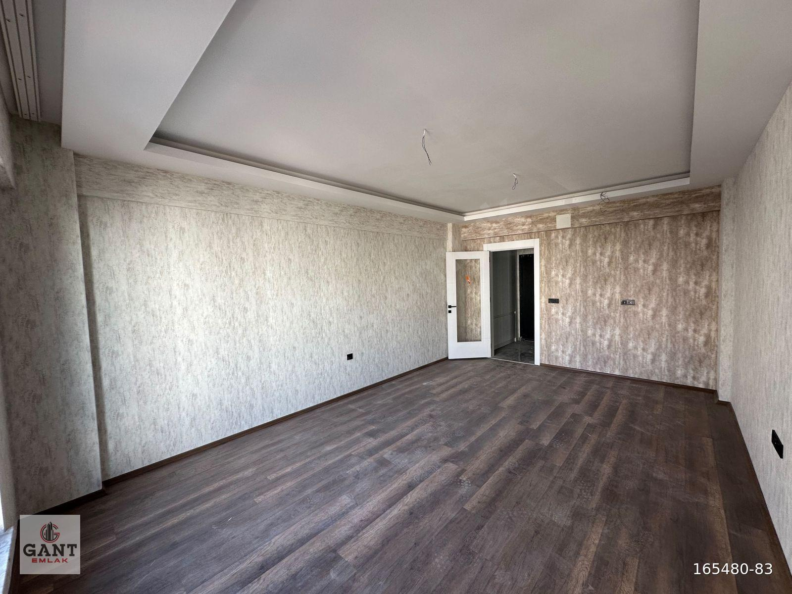 KARATAŞ MAHALLESİNDE SIFIR LÜKS 2.5+1 DAİRE