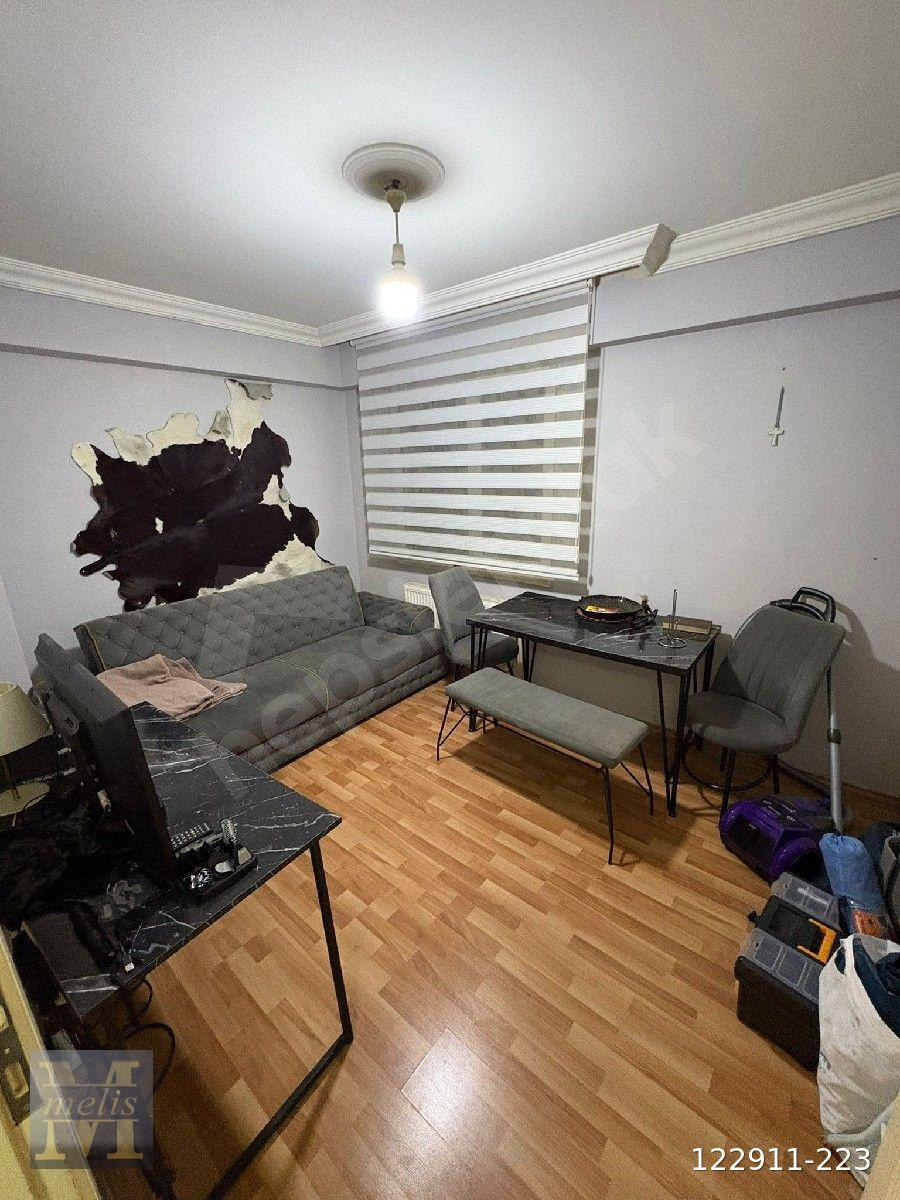 ESKİBAĞLAR MAHALLESİ ESPARK VE ÜNİVERSİTE YAKINI 2+0 KOMBİLİ DAİRE