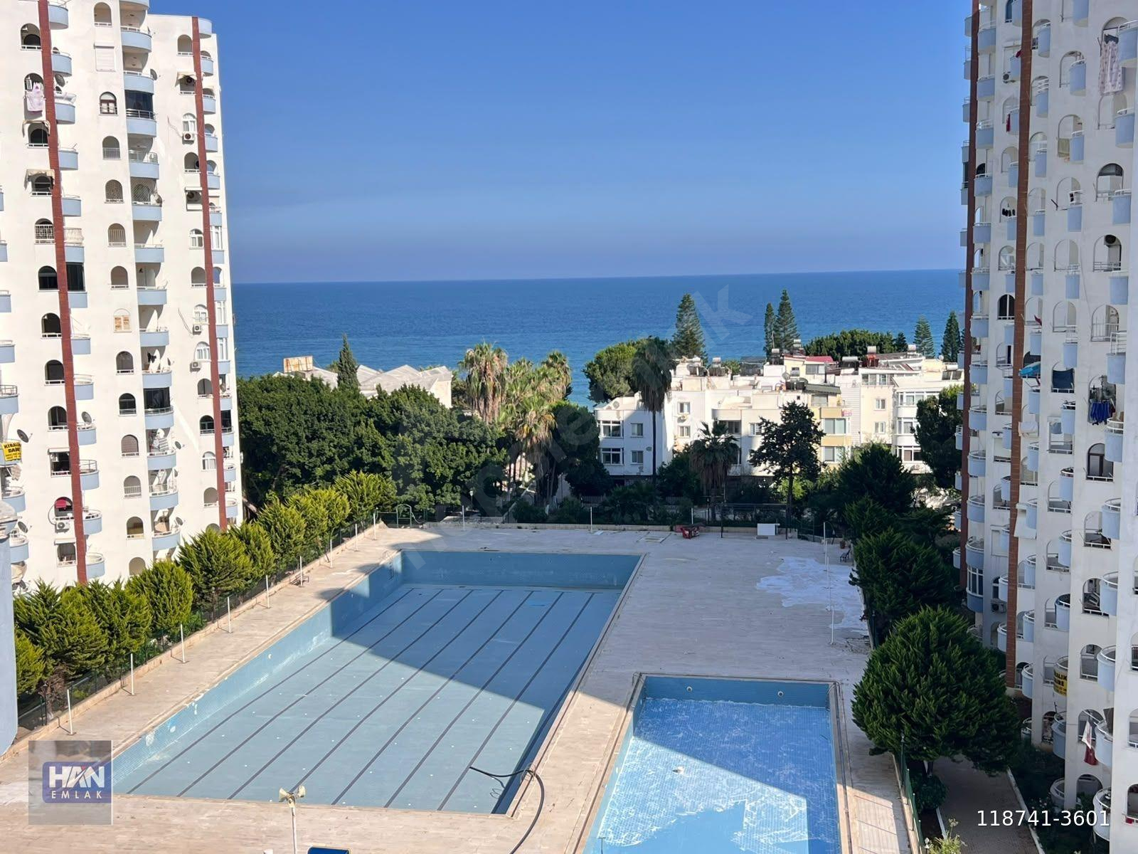 Han Emlak'tan Çaltana Sitesi'nde Deniz Manzaralı Satılık 3+1