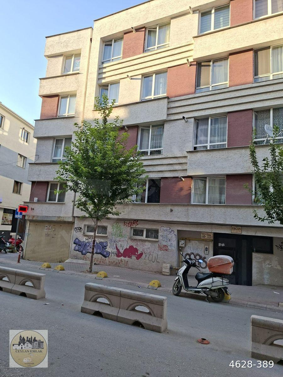 ESKİBAĞLAR DA 1+1 KİRALIK APART