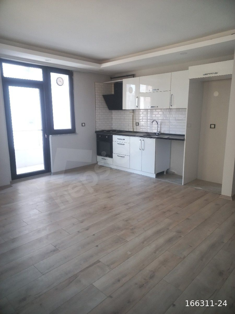 cağaloğlu üstünde koridorlu kaliteli eşyasız kiralık daire