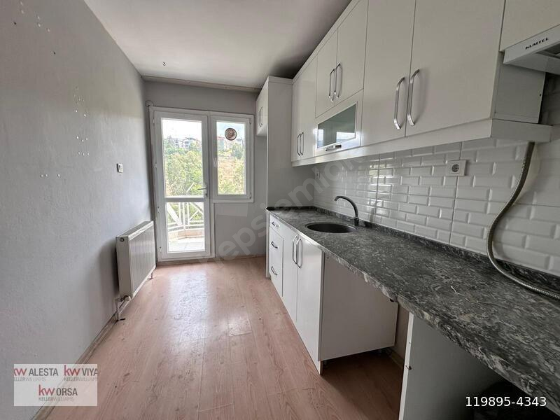 Bayraklı Osmangazide Ferah ve Kullanışlı 3+1 Kiralık Daire