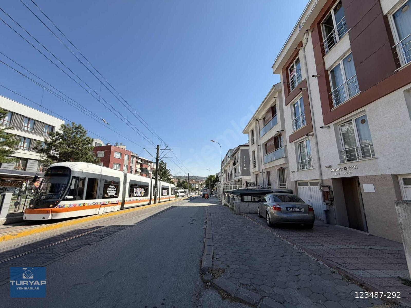TURYAP Y.B'DEN BÜYÜKDERE MAH. EŞYALI KİRALIK 1+1 TRAMVAY KARŞISI