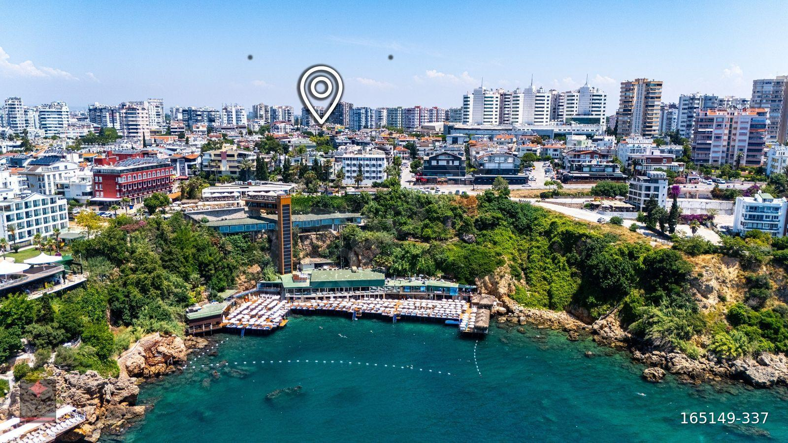 MURATPAŞA ŞİRİNYALI'DA CADDE ÜZERİNDE SATILIK ARAKAT 3+1 DAİRE