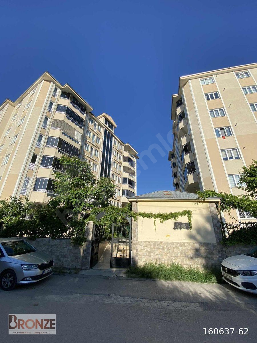 İPEKYOLU BULVARINDA SATILIK 4+1 LÜKS DAİRE