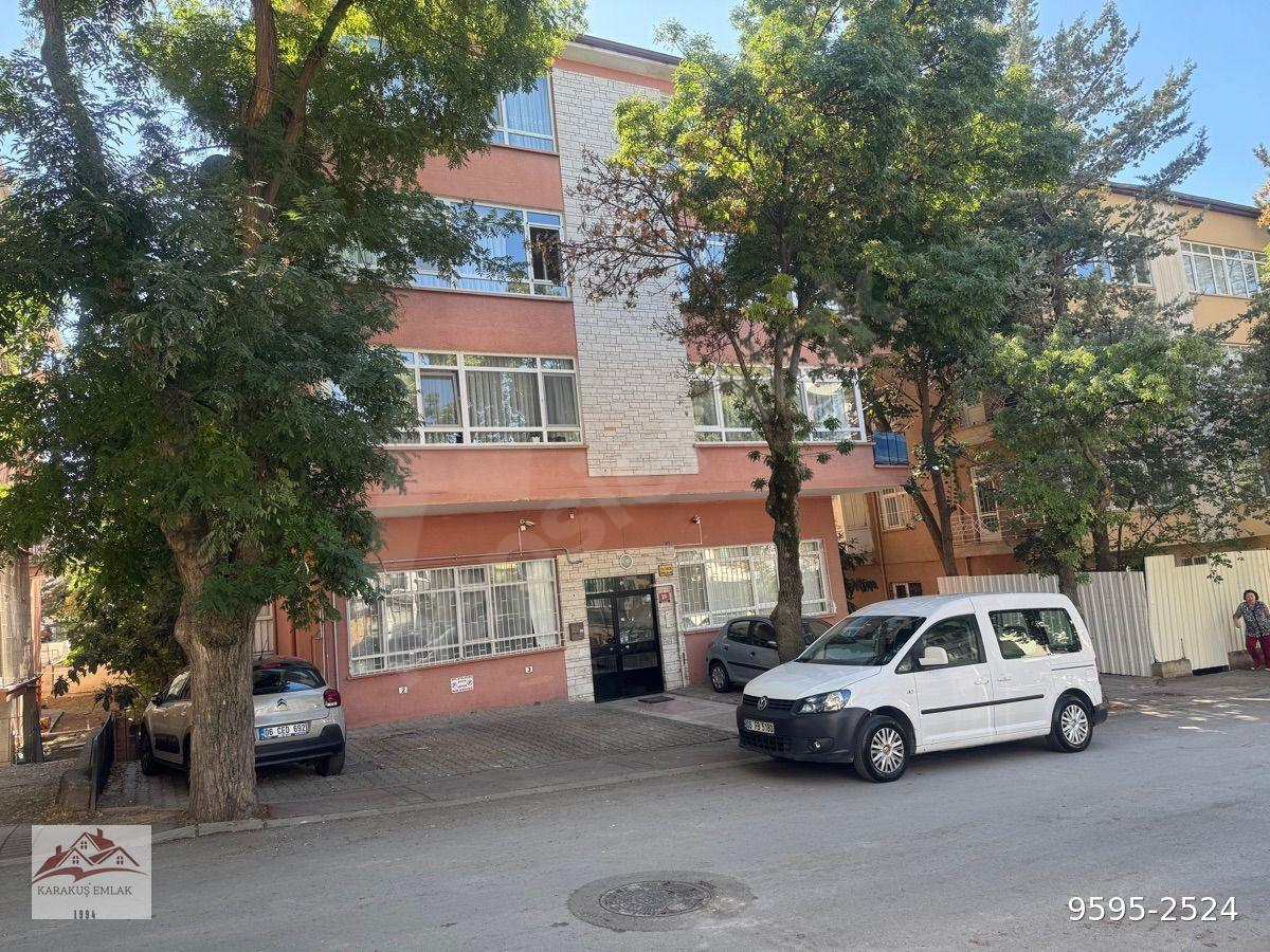 EMEKTE ANKARAYA YAKIN 2+1 BAHÇE KATI DAİRENİN İÇERİSİ YENİLENMİŞ KARAKUŞTAN