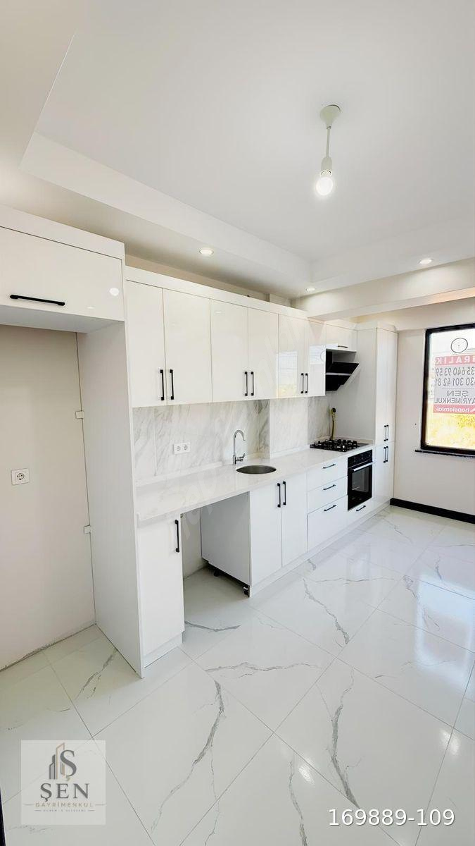 HATİP MAHALLESİNDE KİRALIK 2+1 LÜKS SIFIR DAİRE YOL CEPHE