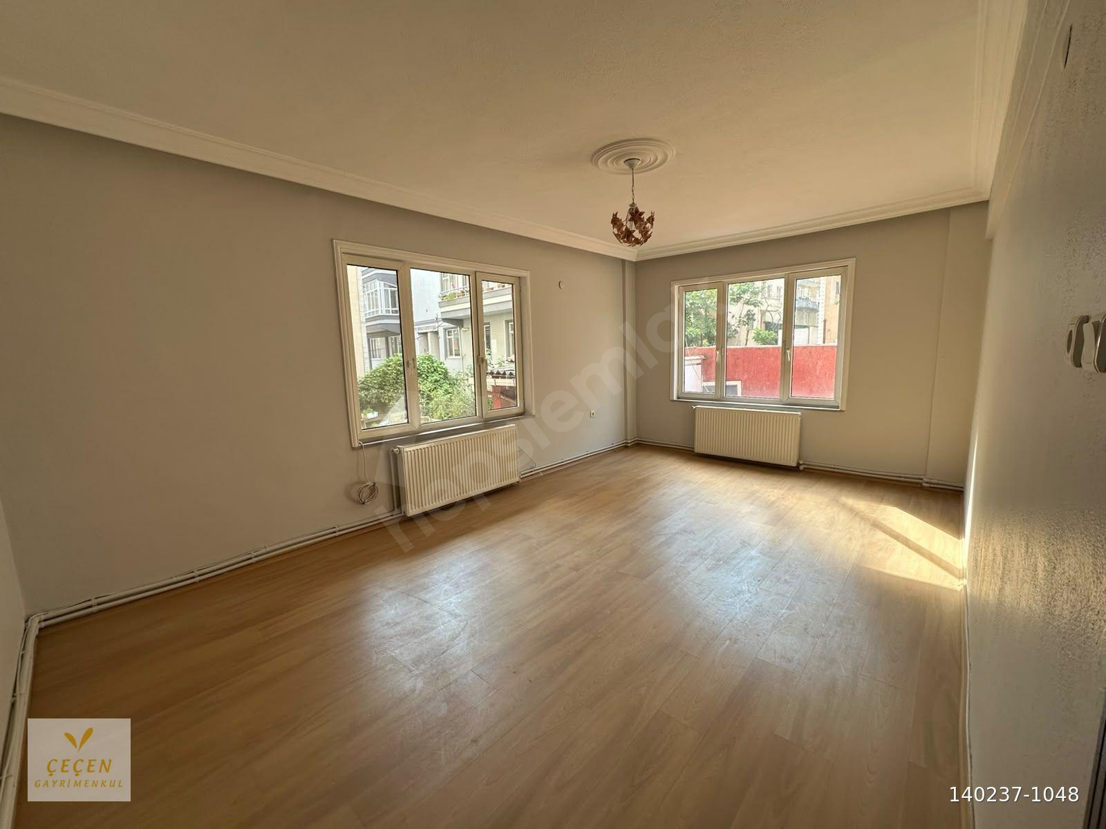 ÇEÇEN'DEN ÇOBANÇEŞME MAH SATILIK 90 M2 1+1 AYRI MUTFAKLI DAİRE
