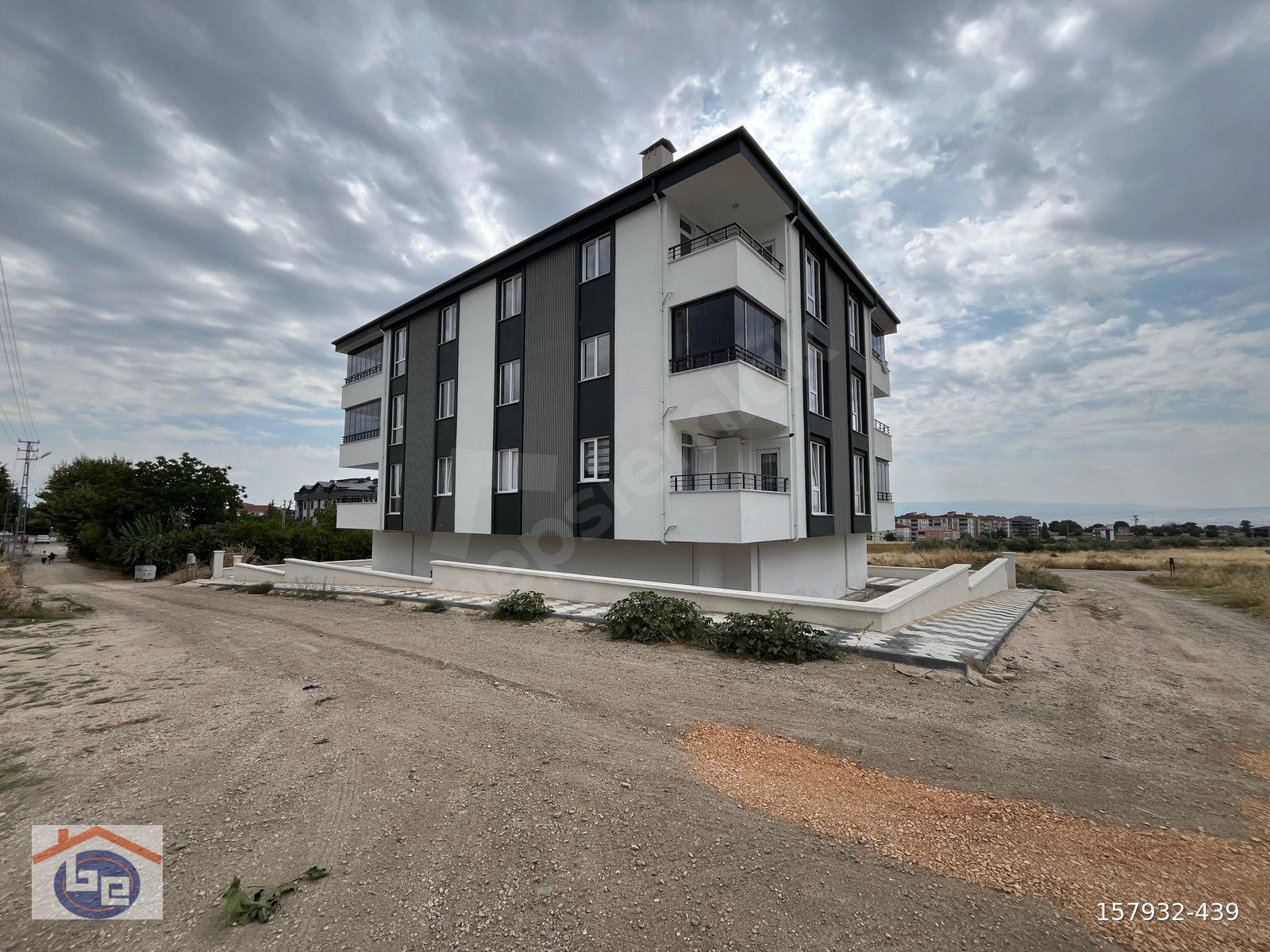 BAYLAN EMLAK'TAN BAĞLARBAŞI MAH. PAPAĞAN SOK. 1. KAT 2+1 KİRALIK