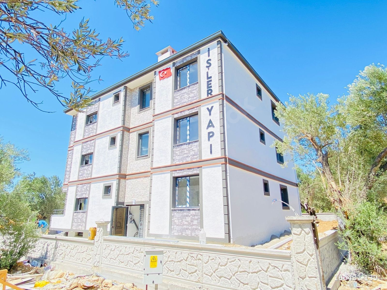 GÖMEÇ KARAAĞAÇTA 1+1 MUHTEŞEM KONUMDA SATILIK DAİRE