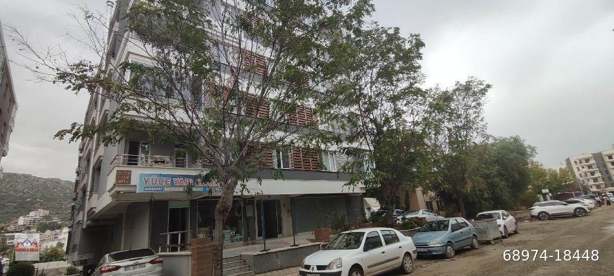 ARMUTLUDA YELOĞLU KÖPRÜ CİVARI 3+1140m2 EBEBEYN BANYOLU KİRALIK DAİRE