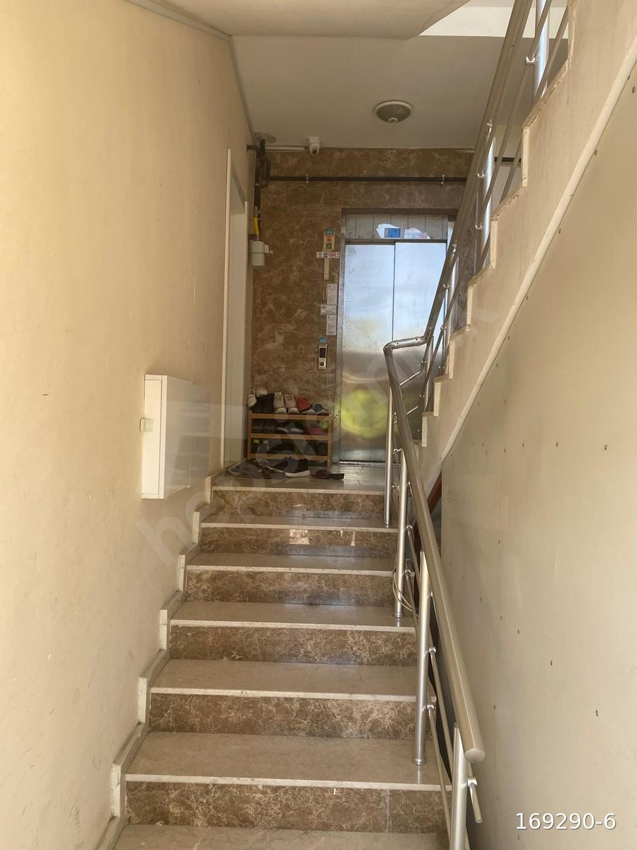 ERZİN YENİ MAHALLEDE SATLIK DOĞALGAZLI ARAKAT 3+1 165M2 DAİRE