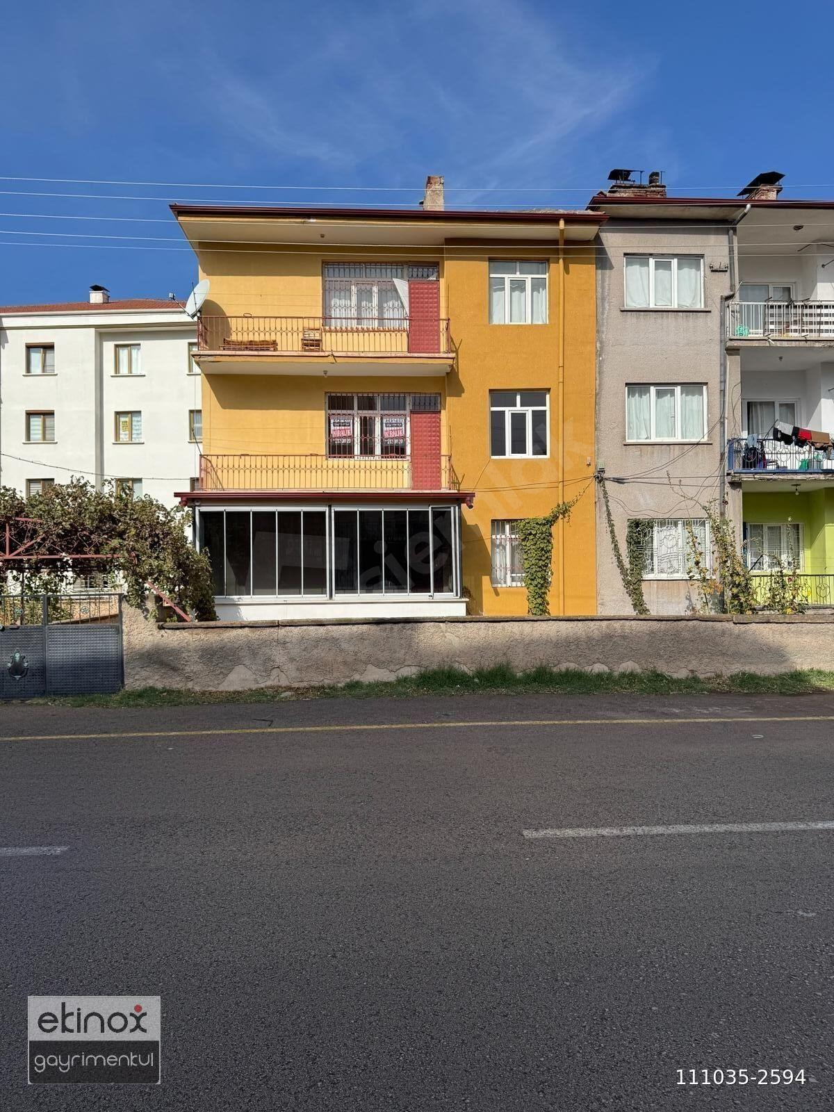 EKİNOX GAYRİMENKUL ALPEREN MİRAN'DAN KİRALIK DAİRE