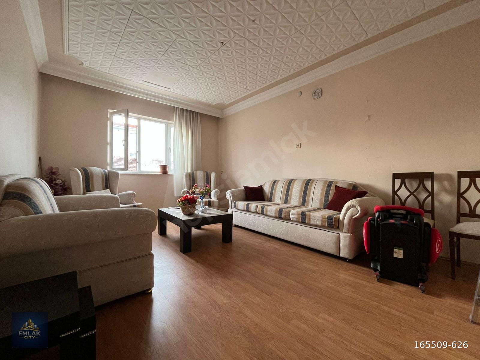 ZAFER MAHALLESİ GAZİ YAKUP SATAR CD YAKINI GENİŞ 3+1 DAİRE BS-32