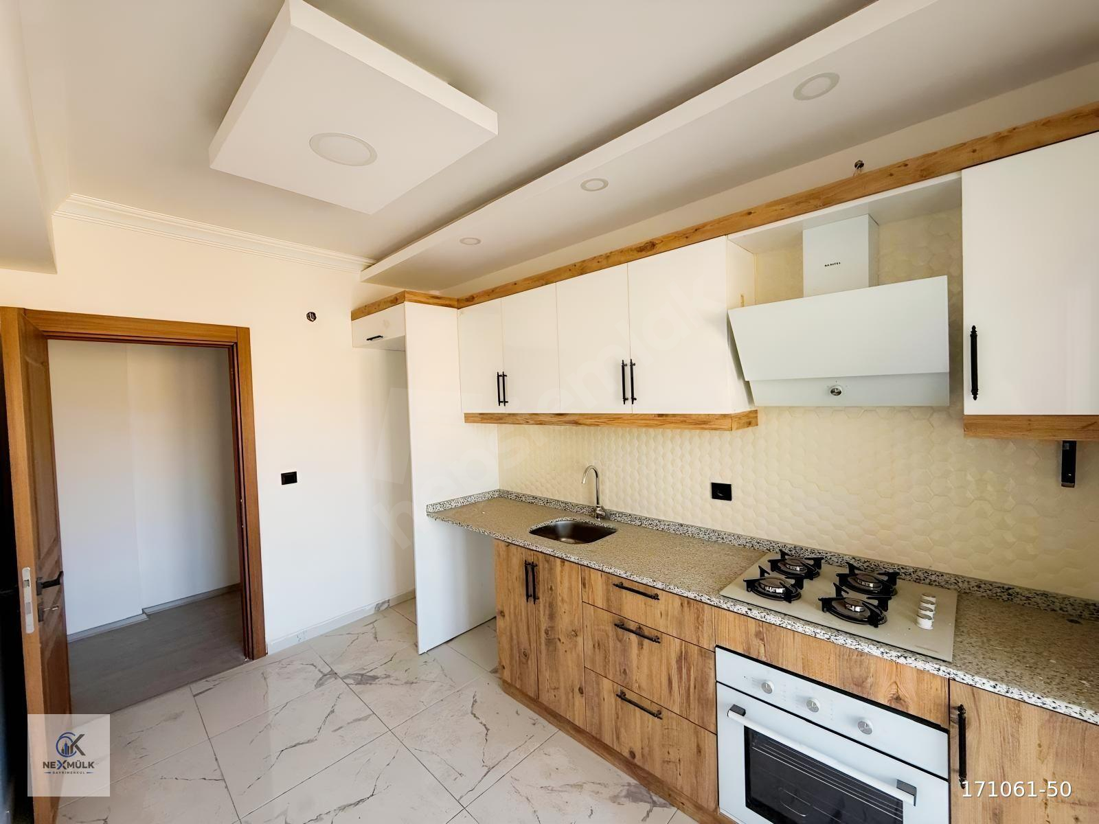 RUMELİ MAH.HAVUZLU SİTEDE EBEVEYN BANYOLU 3+1 SATILIK DAİRE