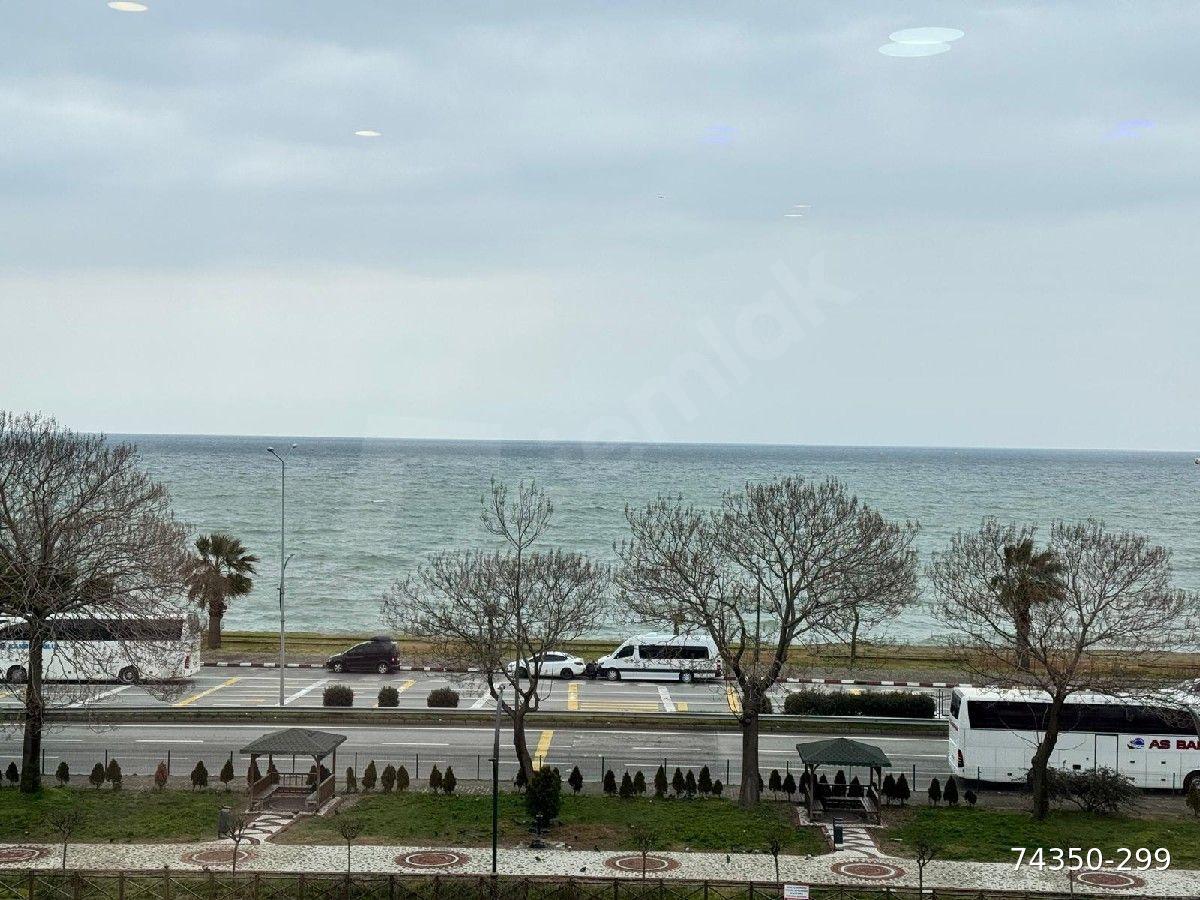PANORAMİK DENİZ MANZARALI SAHİLDE 2+1 DAİRE