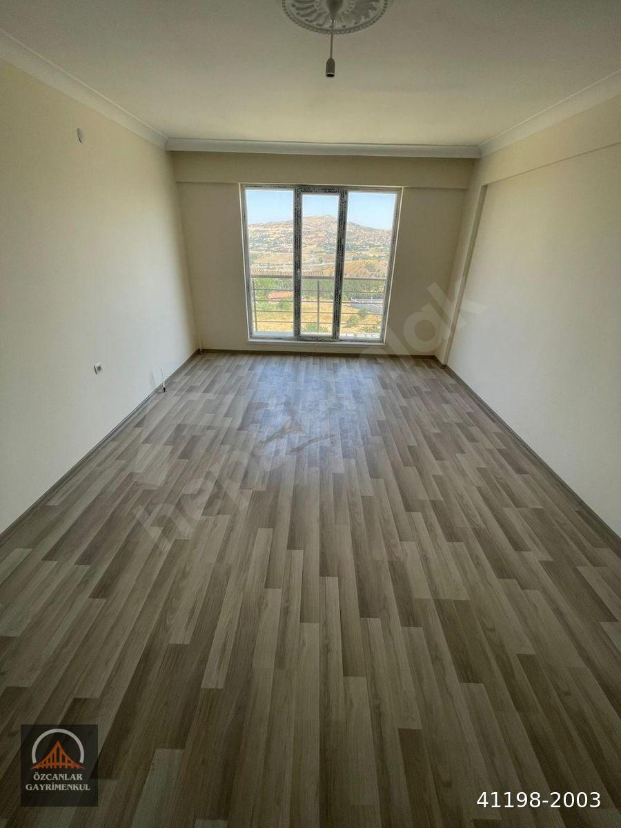 Altınköy Yakını Manzaralı,2.Kat Kiracılı Satılık Daire