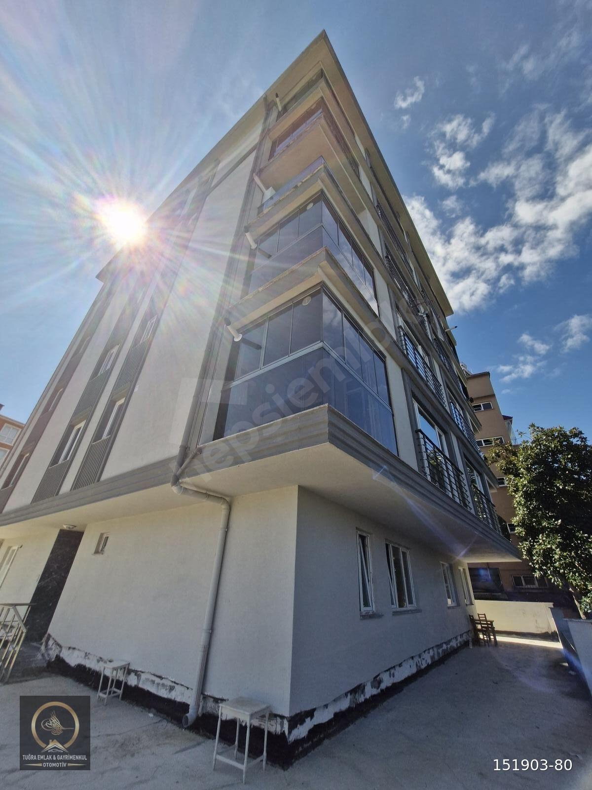 TUĞRA EMLAK'TAN İLÇE EMNİYET MÜDÜRLÜĞÜ YANI 1+1 SATILIK DAİRE