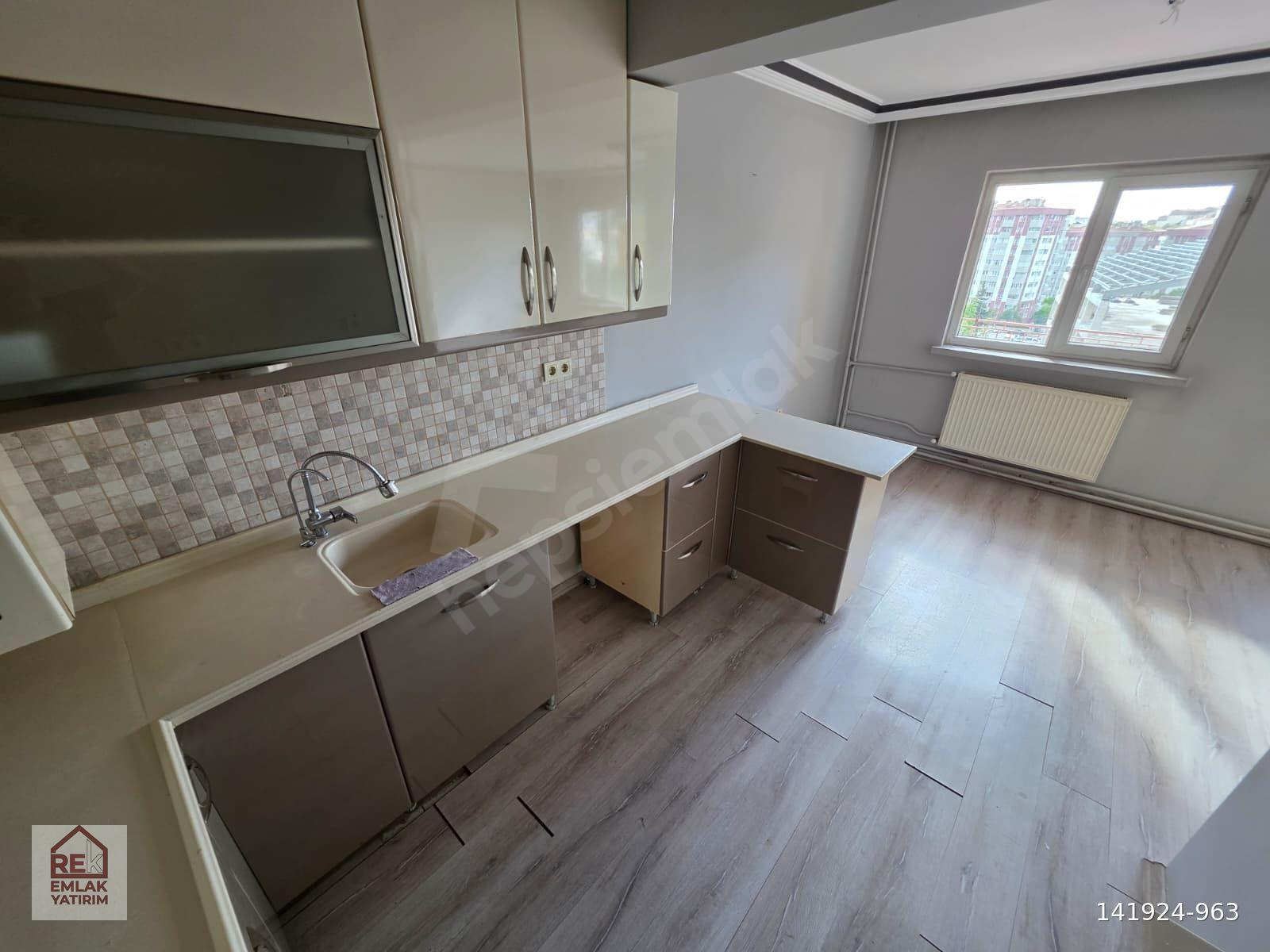 YENİMAHALLE BATIKENT İNÖNÜ MH SATILIK SİTE İÇERİSİNDE 3+1 DAİRE
