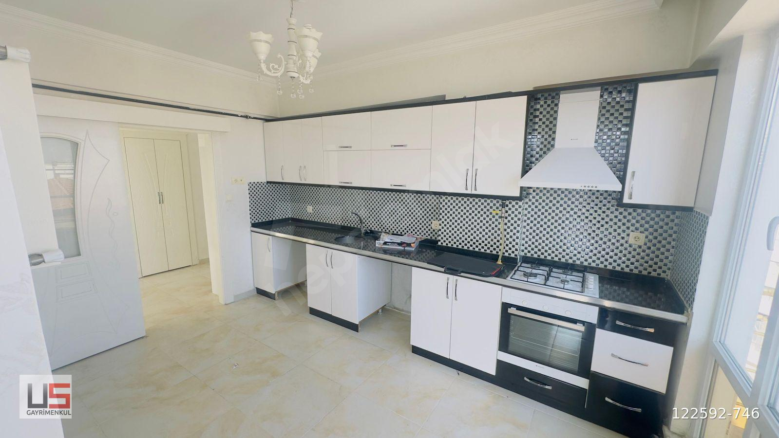 US GAYRİMENKUL'DEN YEDİTEPE'DE GENİŞ BAKIMLI KİRALIK 2+1 DAİRE