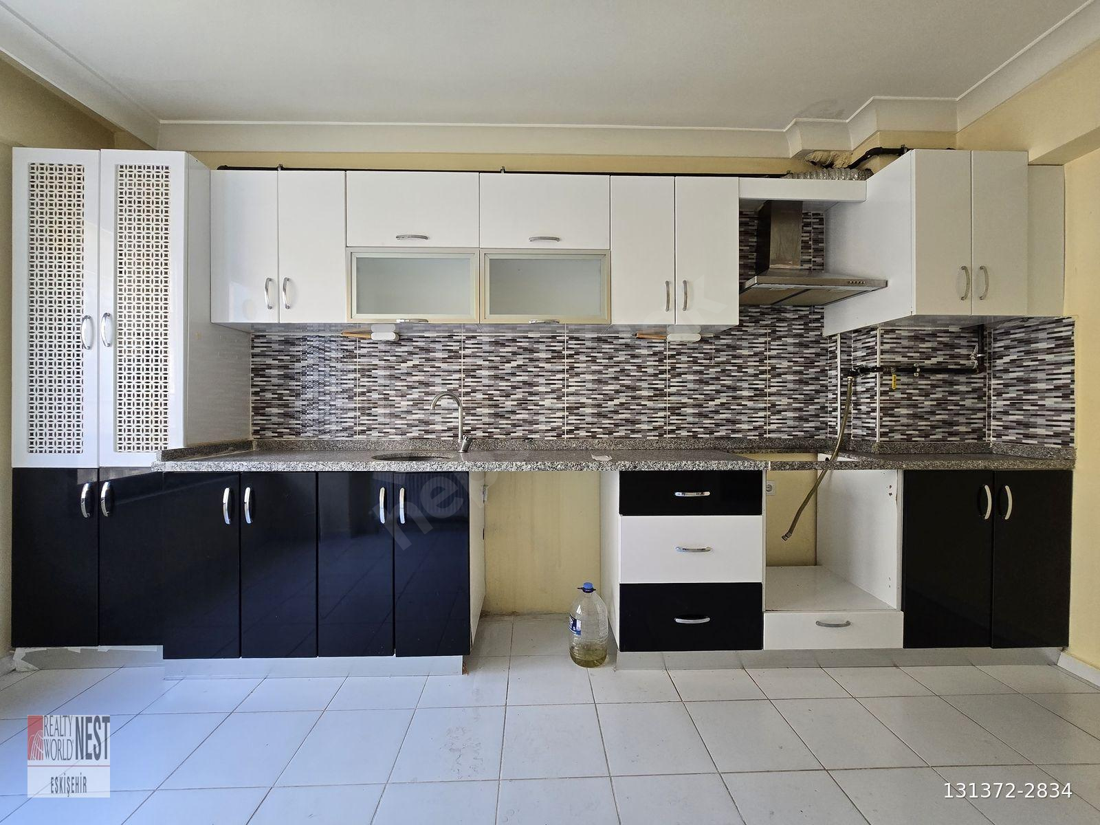 RW NEST'TEN HACI SEYİT MH. ŞAHSİ GARAJLI KİRALIK 3+1 DAİRE