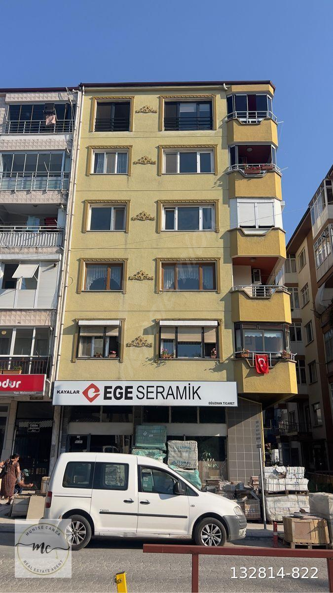 YALOVA’NIN EN MERKEZİ KONUMU DENİZ MANZARALI SATILIK 3+1 DAİRE