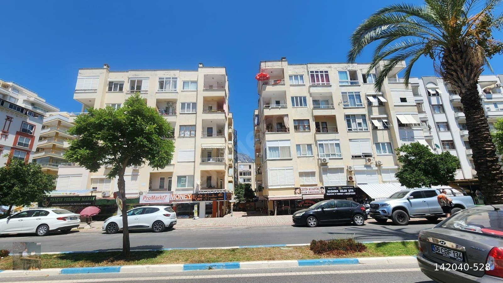 BULUT APT MAHMUTLAR ALANYA ANTALYA | SATILIK EŞYALI 2+1 DAİRE