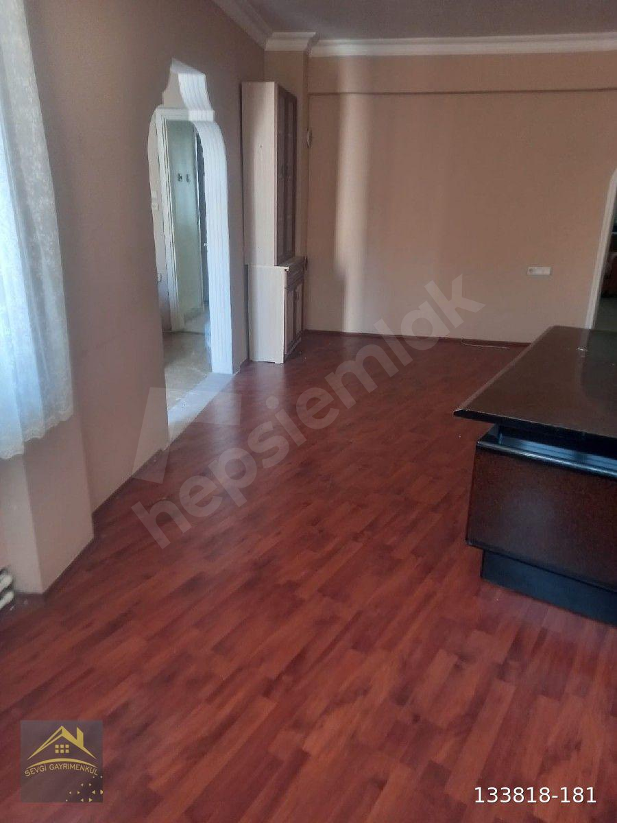 TEKİRDAĞ SÜLEYMANPAŞA ÇARŞININ KALBİNDE HÜKÜMET CADDESİ'NDE KİRALIK 3+1 DAİRE!!!