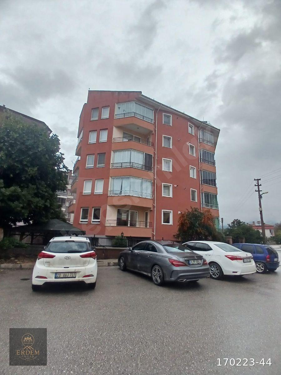 Çarşı Merkeze Yürüme Mesafesinde Geniş Balkonlu 3+1 Kiralık