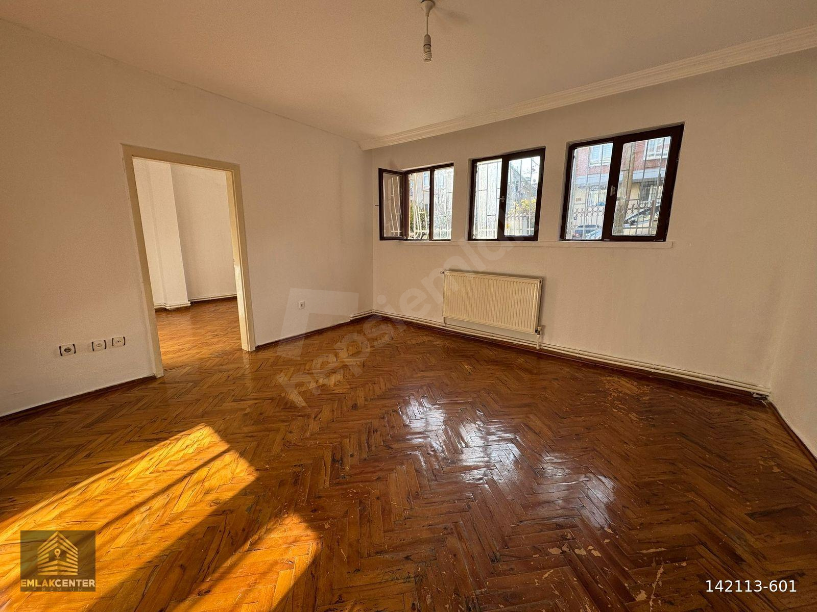 EMLAKCENTER'DAN FİLYOS SK.TA UYGUN 2+1 KİRALIK FIRSAT DAİRE !!