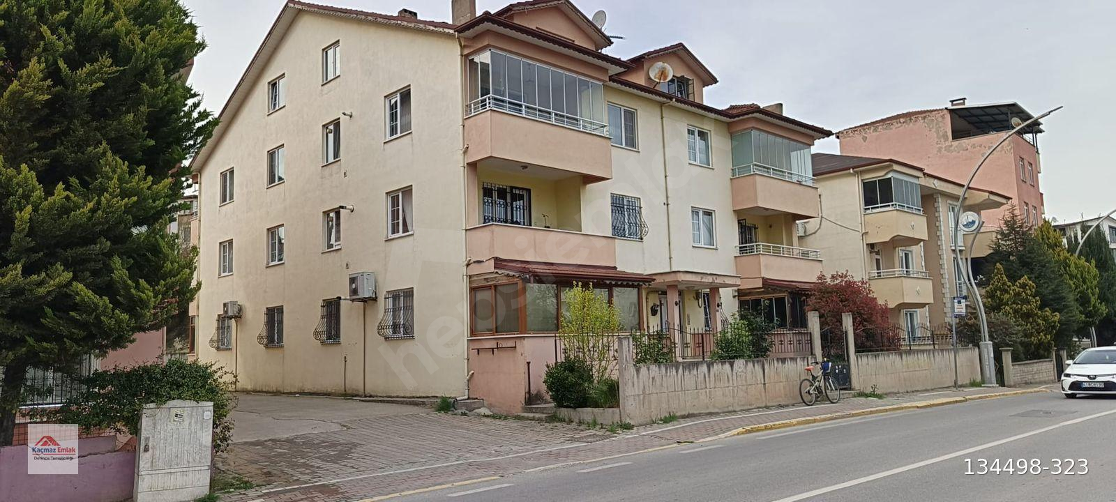 KAÇMAZ EMLAK'TAN KOCAELİ DERİNCEDE SATILIK 3+1 DAİRE