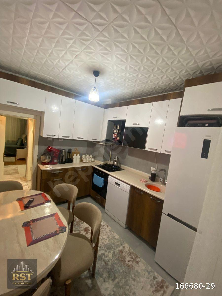 TANDOĞAN MH.DE MERKEZE YÜRÜME MESAFESİNDE 140 M2 YAPILI 3+1 DAİRE RŞT GAYRİMENKUL