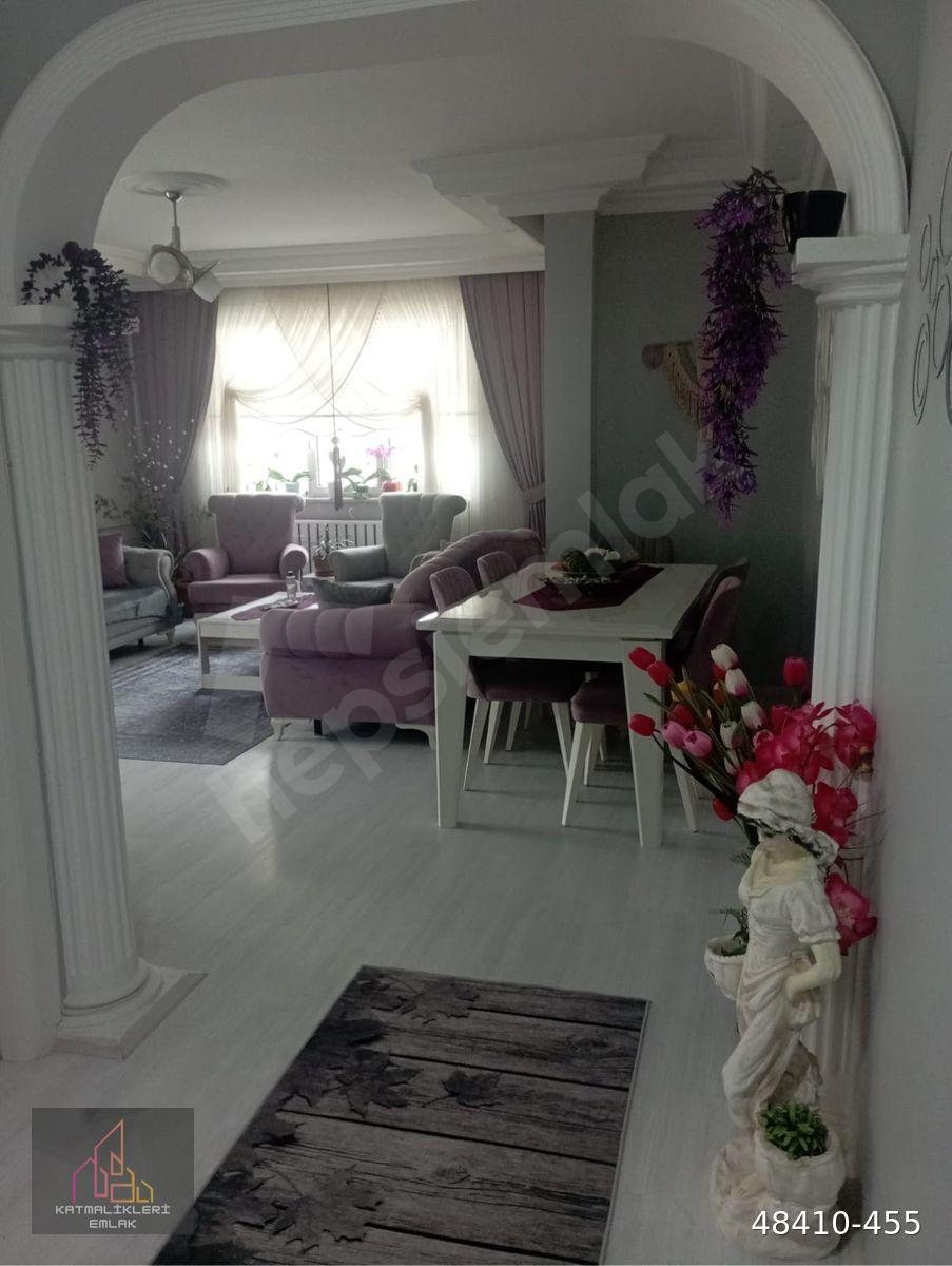 SATILIK EDİRNE İSTASYON MAHALLESİ EDİRNE KOLEJİ YANINDA 2. KATTA EŞYASIZ 3+1