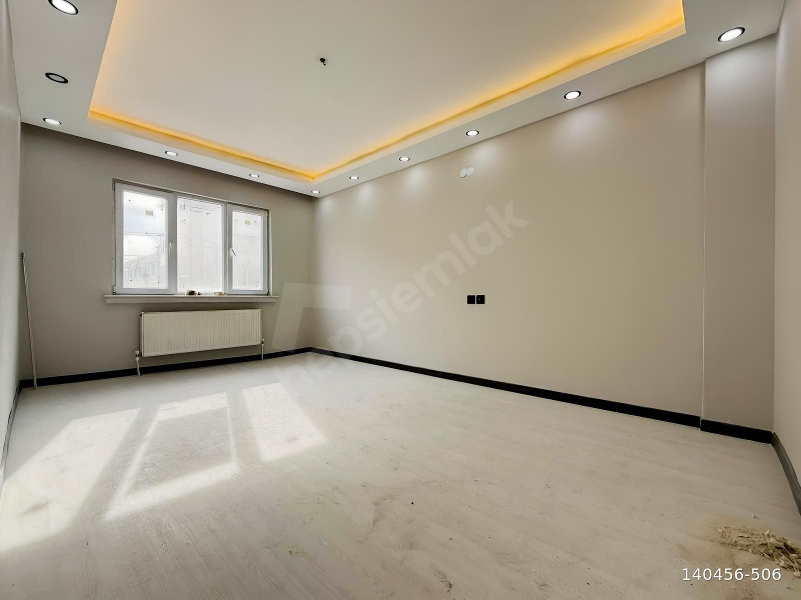 EMEK MAH. ERTAŞ CADDESİ YAKINI 3+1 130M2 ARAKAT DAİRE