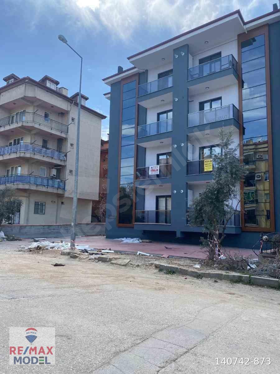 REMAX MODEL DEN ÜNIVERSITE KARŞISI 2+1 KIRALIK DAIRE