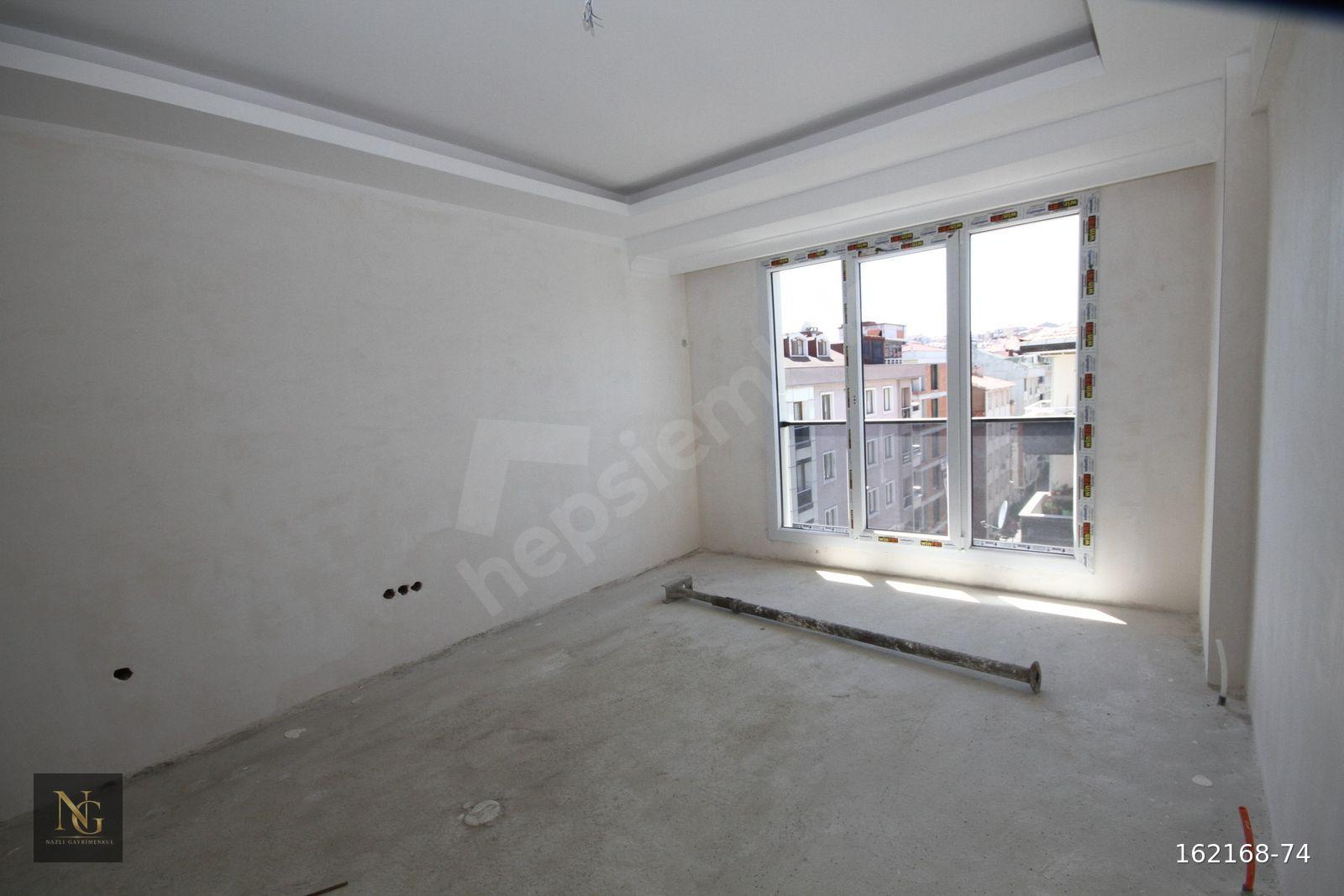 ŞİRİNEVLER SIFIR ARAKAT CADDE ÜZERİ SATILIK DAİRELER