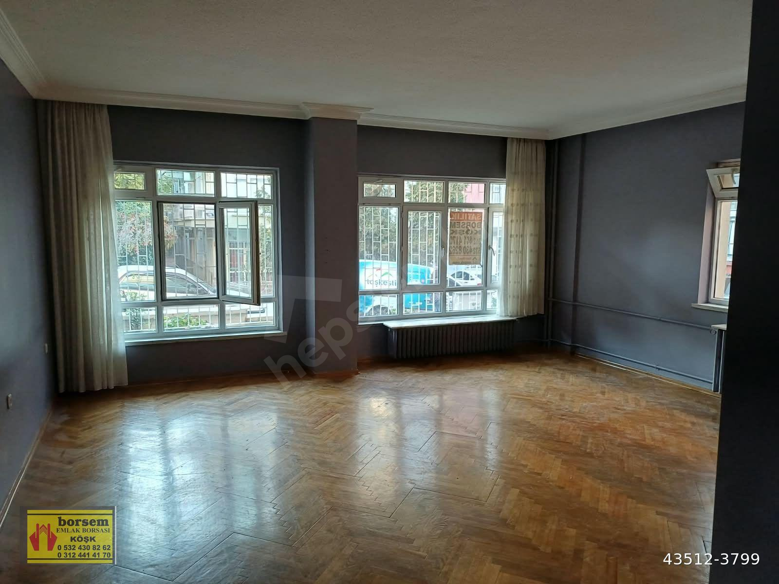 AŞAĞI AYRANCI MERNEVİŞ SOKAKTA OTOPARKLI YÜKSEK GİRİŞ 2+1 SATILIK DAİRE