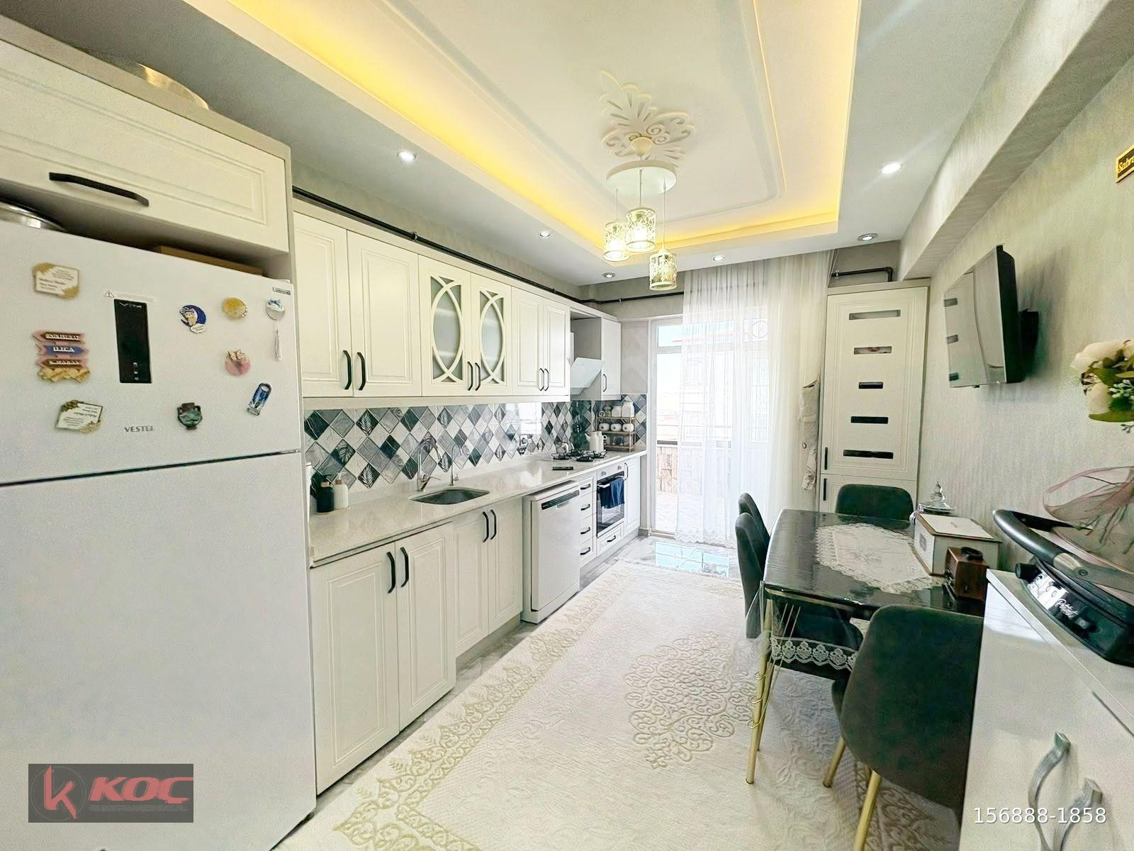 BEYKENT 1. ETAP'TA OLDUKÇA GENİŞ LÜX ÇİFT CAM BALKONLU 2+1 DAİRE