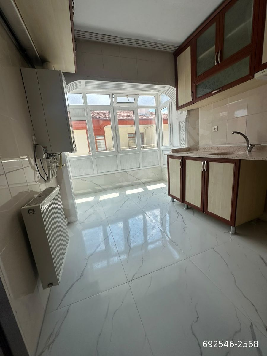 PEYAMİ SEFA MAH 3+1 2.KAT 100 M2 YALITIMLI KİRALIK DAİRE