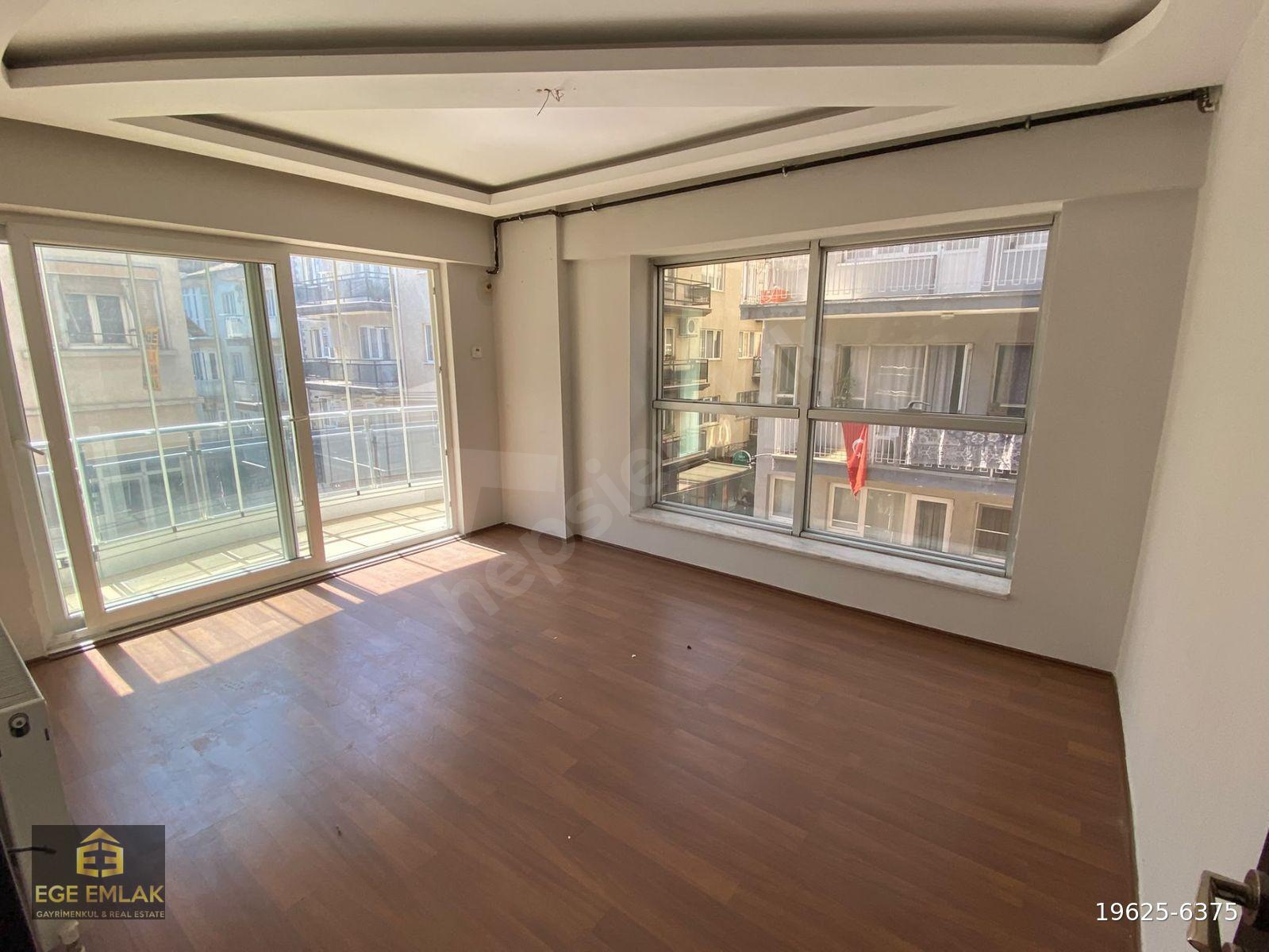 EGE EMLAK'TAN GÜZELHİSAR MAH. 2+1 95m2 ASANSÖRLÜ DOĞALGAZLI YENİ BİNA KÖŞE DAİRE