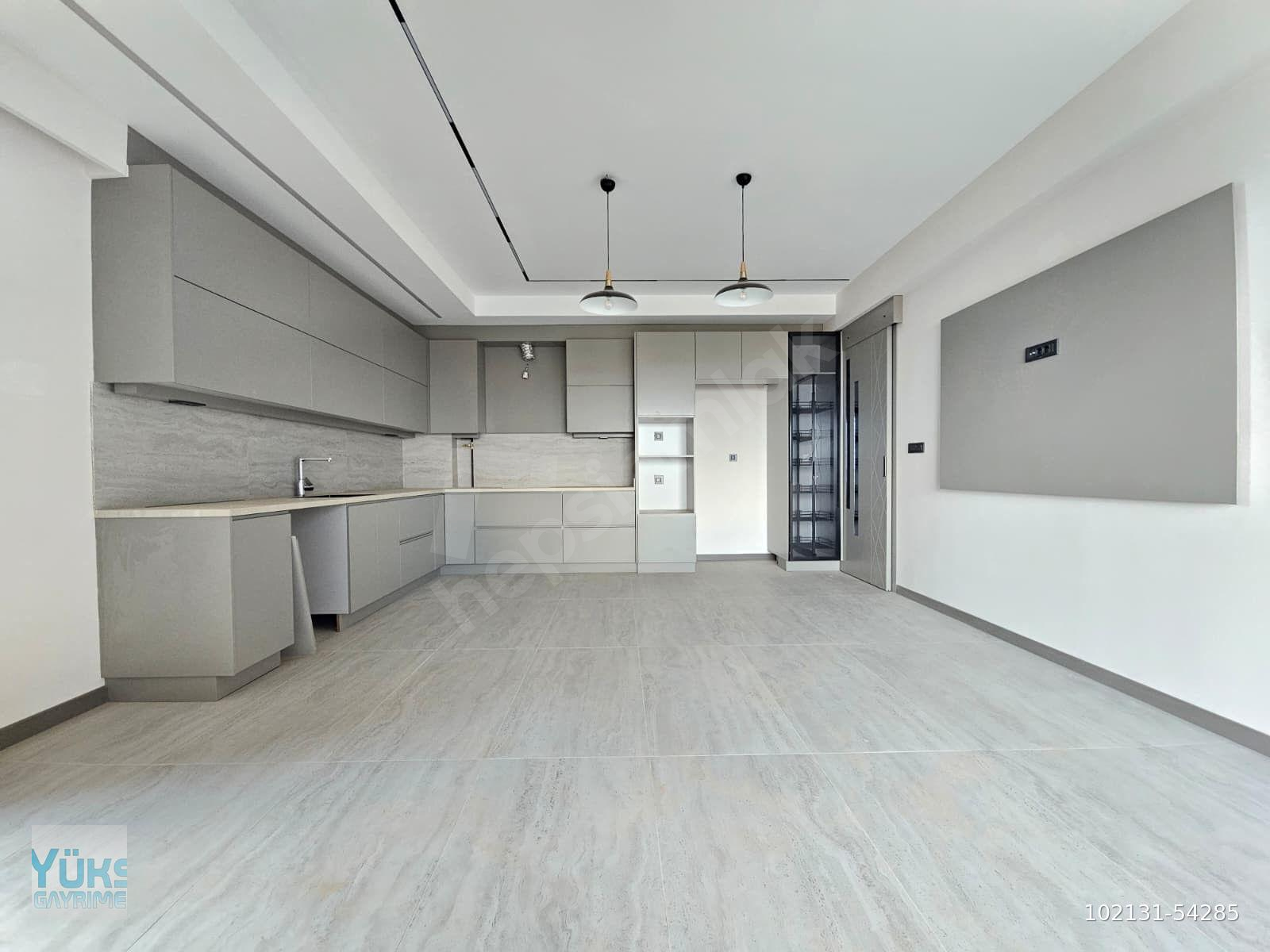 Denizli 1200 evler mahallesinde 4+1 190 m2 panjurlu ultra lüks satılık daire