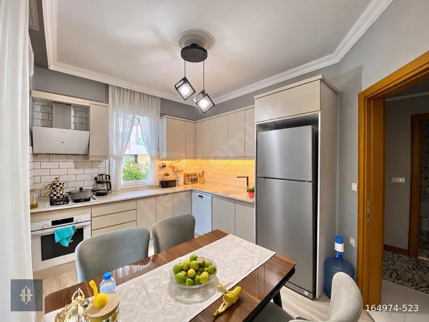 Milas Aydınlıkevler'de Satılık 2+1 Daire Harmaya Real Estate