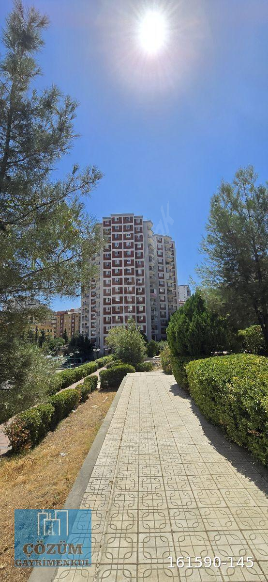 Merkezi kKonum Siteli Kiralık 3+1 Daire