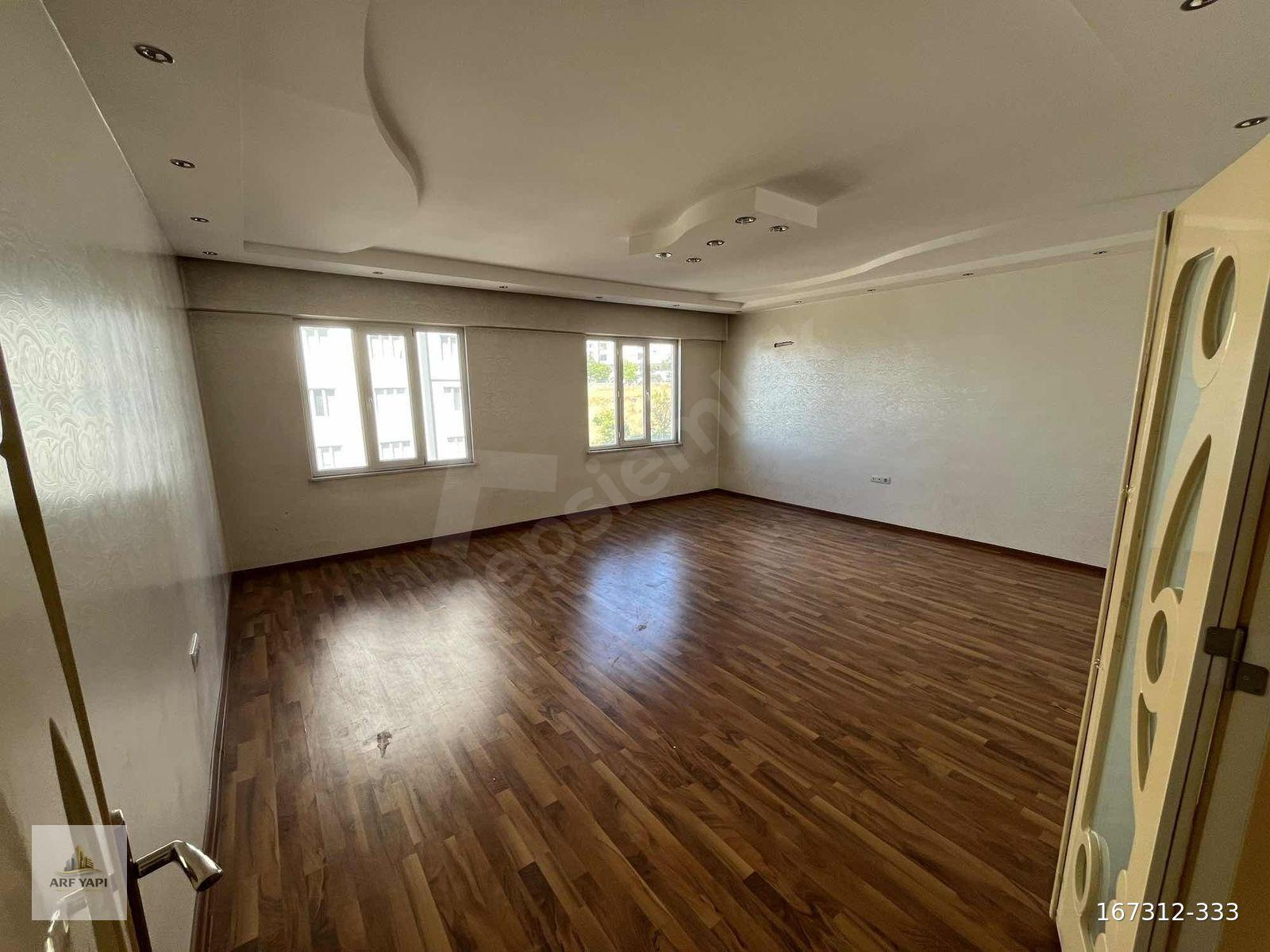 ARF'DEN KARATAŞ MERKEZDE GENİŞ 185 M² NET 3+1 SATILIK DAİRE
