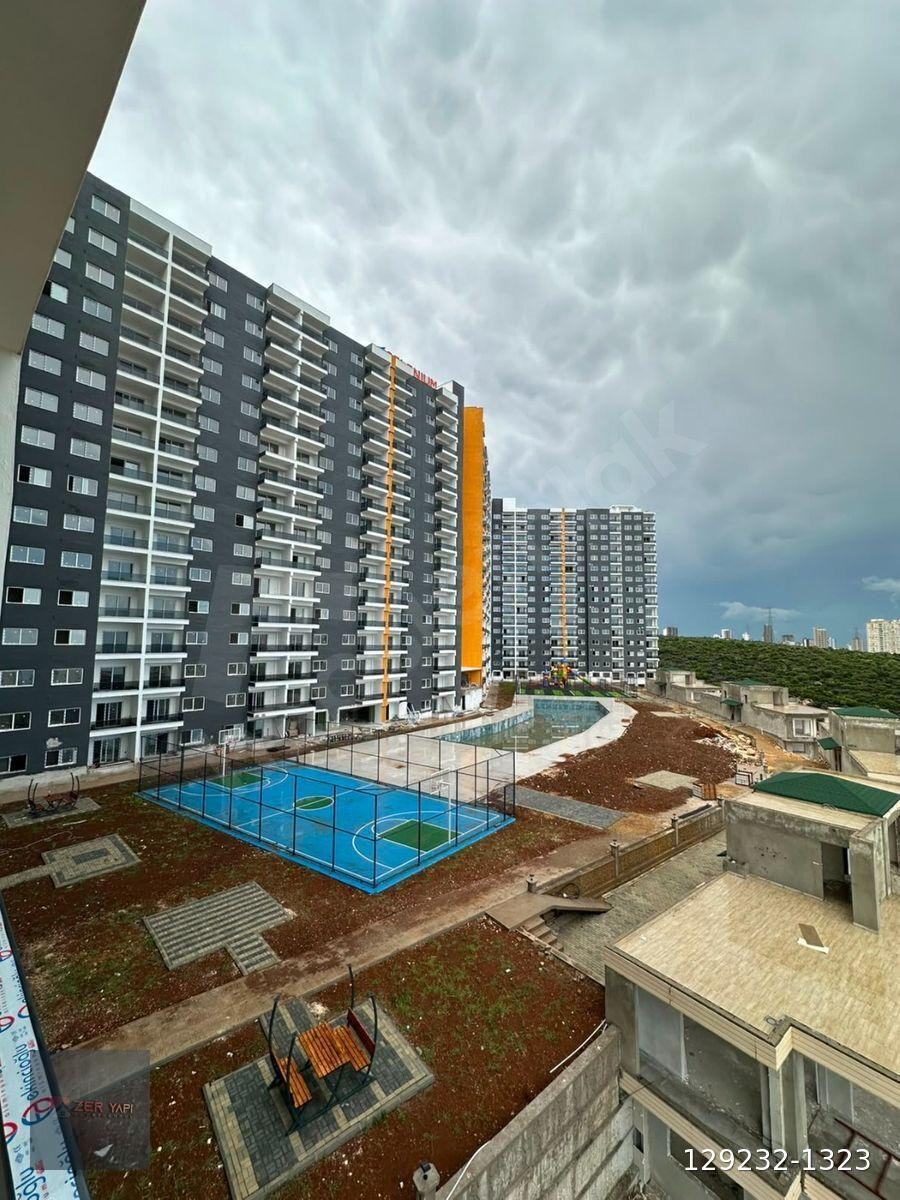 2+1 AYAŞ'TA SIFIR HAVUZLU, PANAROMİK UÇTAN UCA DENİZ MANZARALI DAİRE