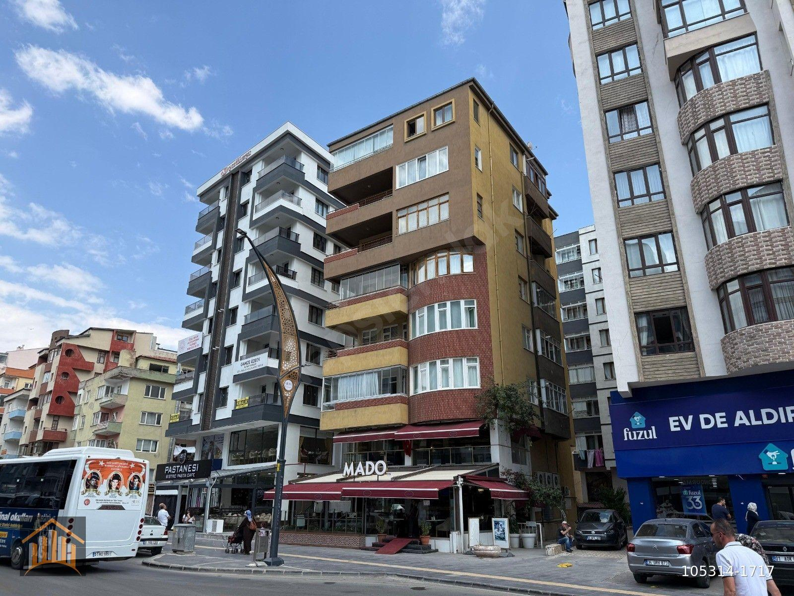 NİĞDE MERKEZ BOR CADDESİ ÜSTÜNDE 2.KAT 150M2 3+1 SATILIK DAİRE