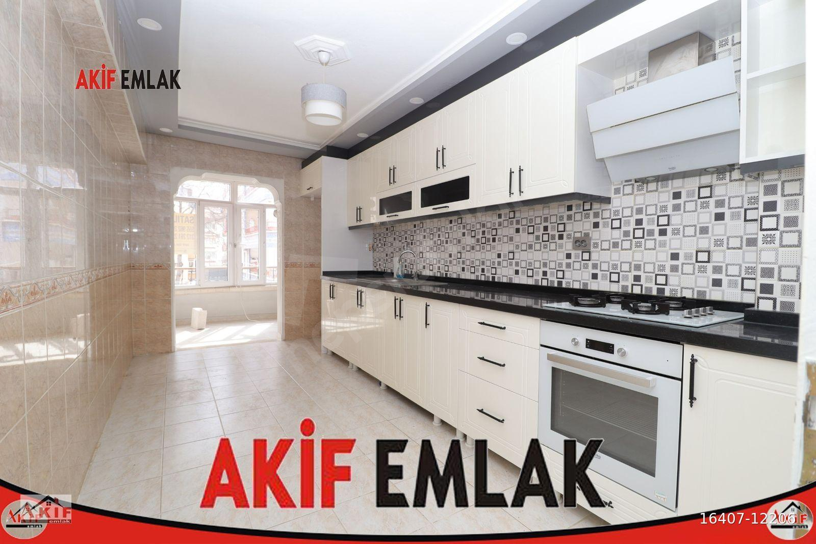 AKİF'ten ELVANKENT 14.CADDE YAKINI ÖN CEPHE ARA KAT 3+1 GENİŞ DAİRE