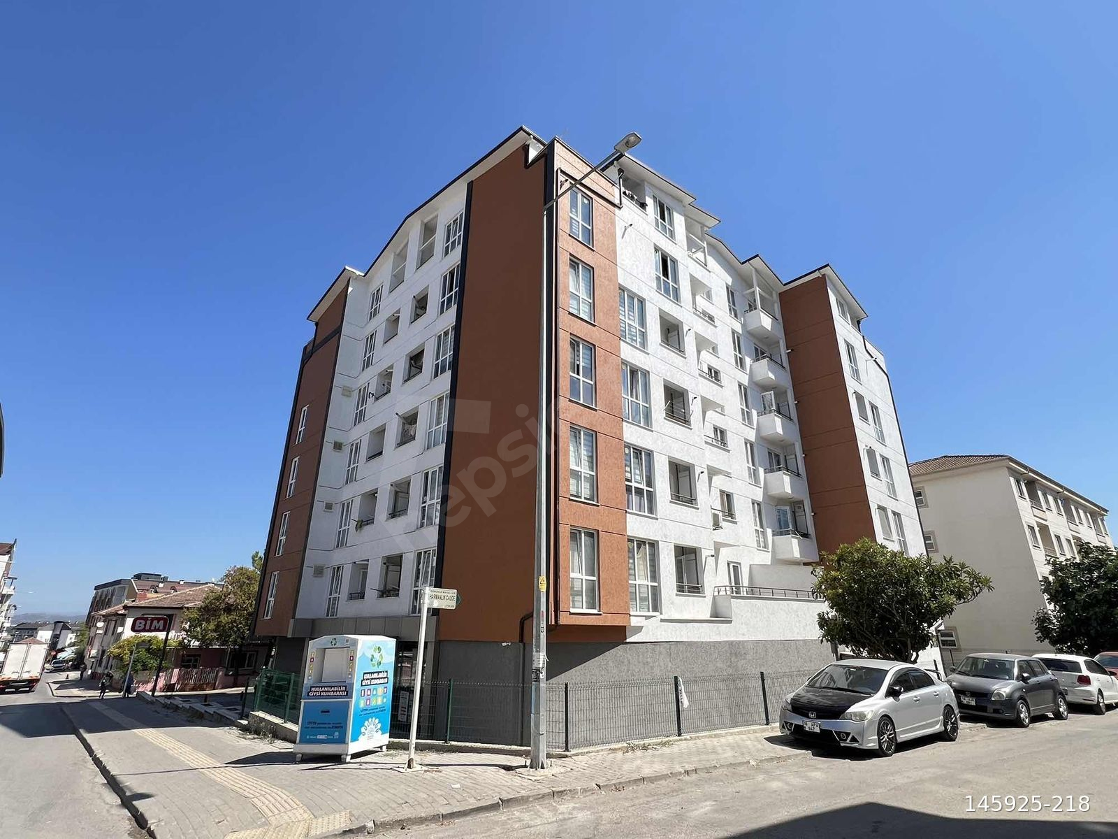 YAMANER GAYRIMENKUL'DEN GÖRÜKLEDE 3+1 EŞYALI KIRALIK DAIRE