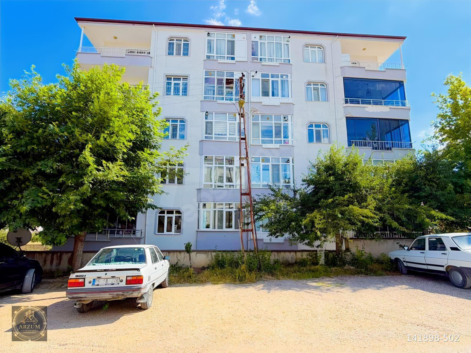 BAĞLAR BAŞI NAZAR SİTESİNDE KİRALIK ARA KAT DAİRE