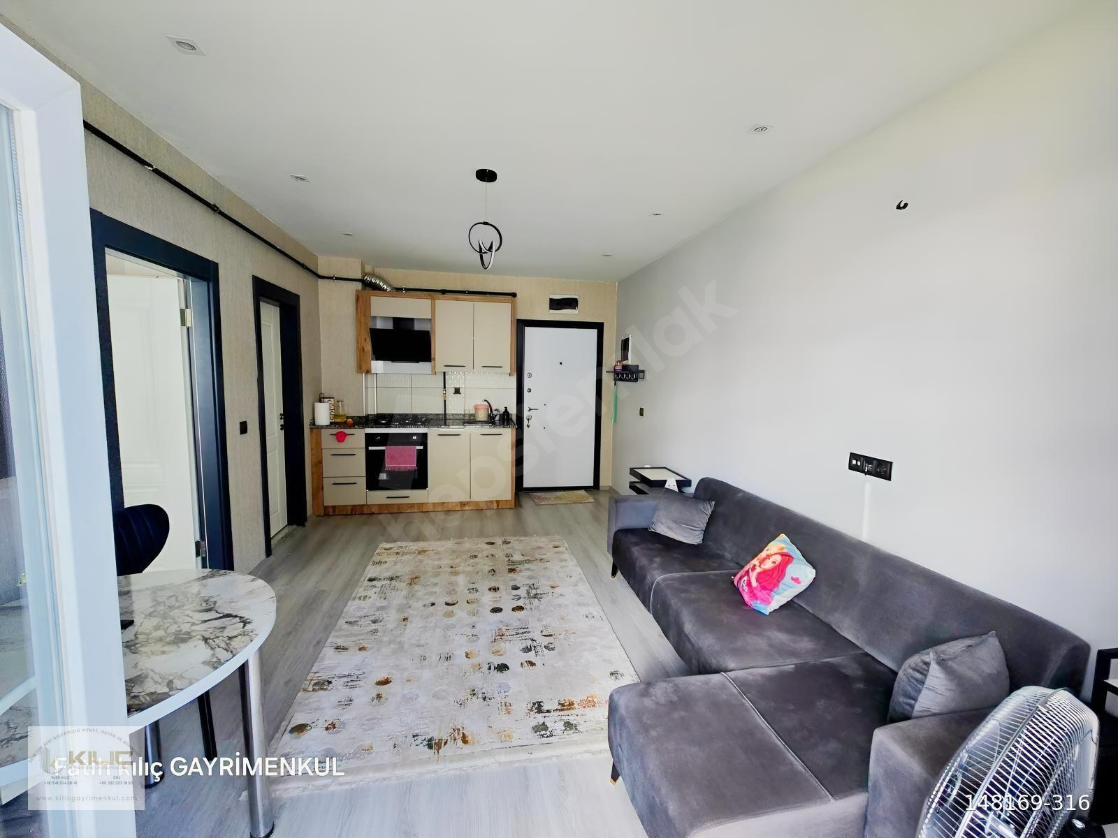 AKSARAY MERKEZ H. HARMANI MAHALLESİNDE SATILIK 1+1 DAİRE